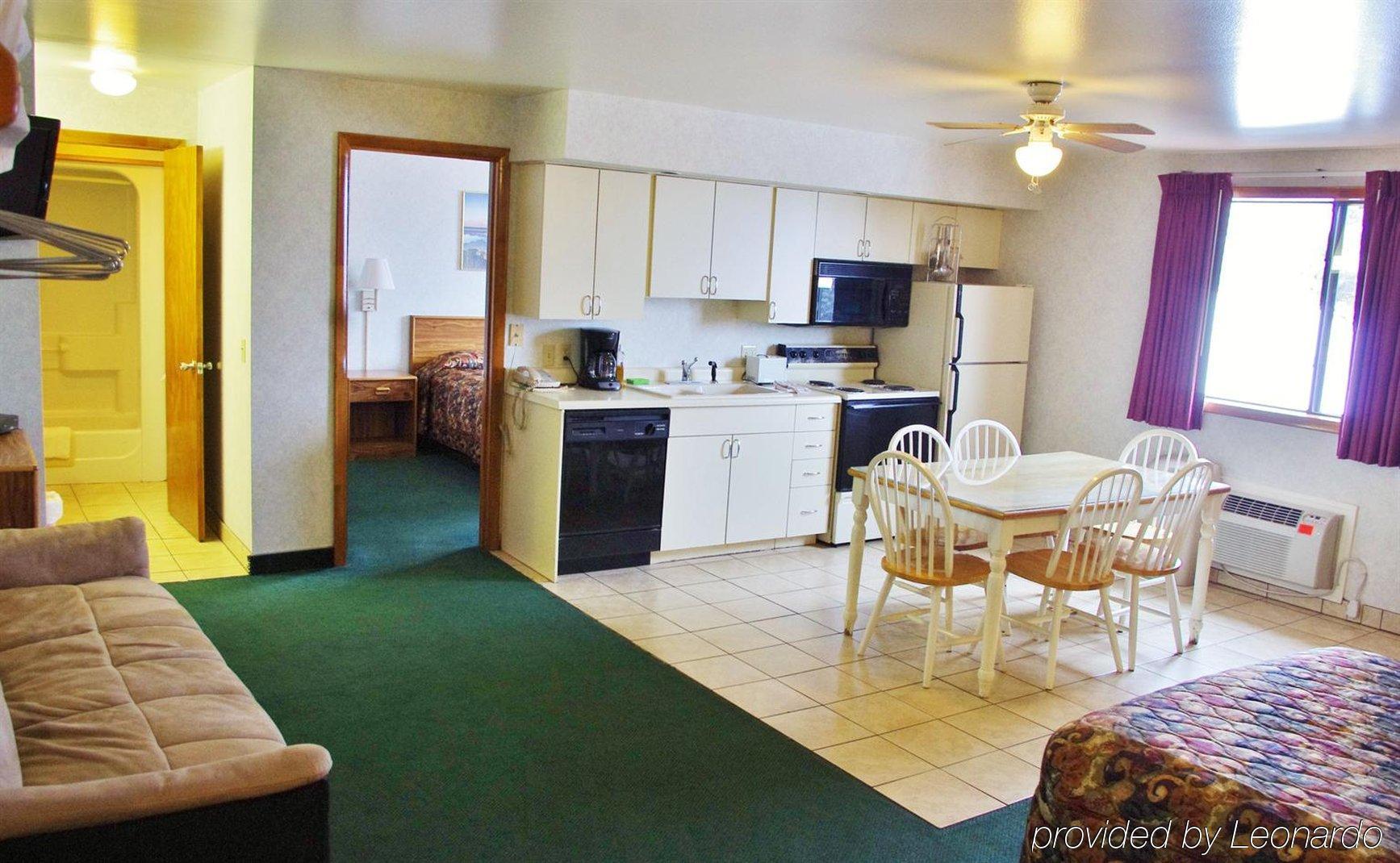 Glenwood Springs Cedar Lodge Room photo